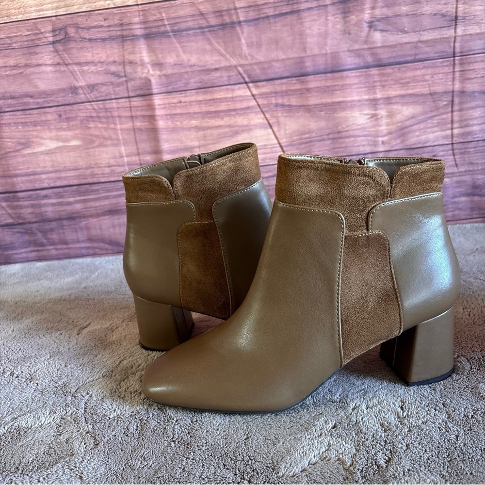 Bella-Vita Womens Tan Mixed Media Suede Block Heel Ankle Boots Size 9M